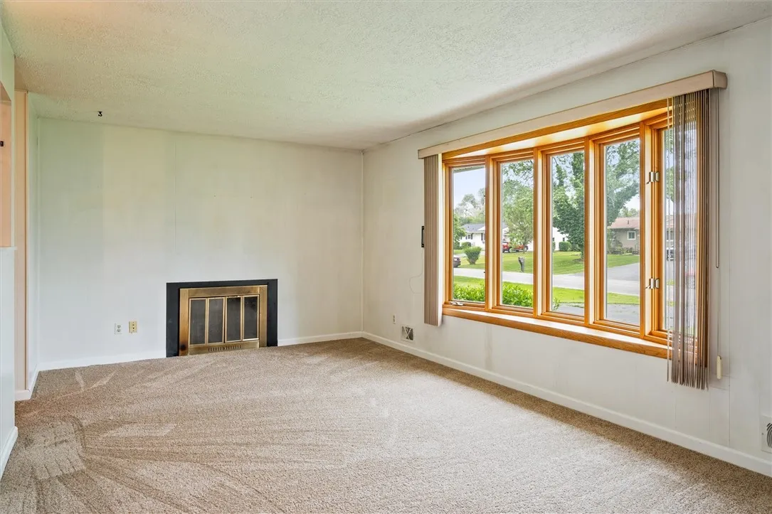 176 Wildbriar Road, Henrietta, New York 14623, Henrietta, New York 14623, 3 Bedrooms Bedrooms, 6 Rooms Rooms,2 BathroomsBathrooms,Residential,For Sale,176 Wildbriar Road, Henrietta, New York 14623,0,R1648760