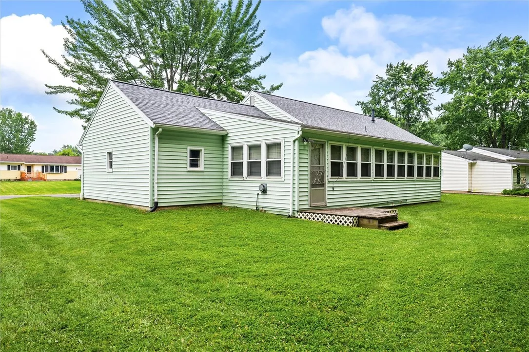 176 Wildbriar Road, Henrietta, New York 14623, Henrietta, New York 14623, 3 Bedrooms Bedrooms, 6 Rooms Rooms,2 BathroomsBathrooms,Residential,For Sale,176 Wildbriar Road, Henrietta, New York 14623,0,R1648760