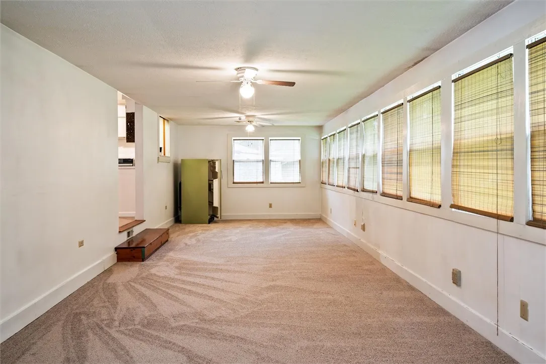 176 Wildbriar Road, Henrietta, New York 14623, Henrietta, New York 14623, 3 Bedrooms Bedrooms, 6 Rooms Rooms,2 BathroomsBathrooms,Residential,For Sale,176 Wildbriar Road, Henrietta, New York 14623,0,R1648760