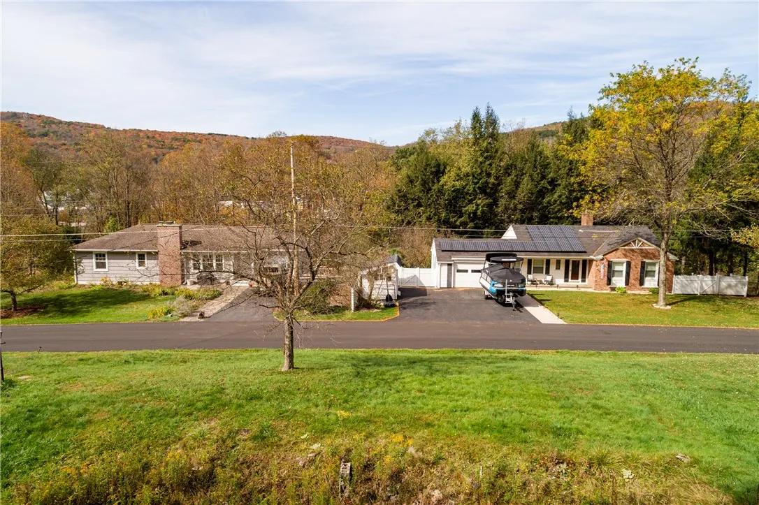 20 Park Place, Delhi, New York 13753, Delhi, New York 13753, 4 Bedrooms Bedrooms, ,2 BathroomsBathrooms,Land,For Sale,20 Park Place, Delhi, New York 13753,0,R1648782