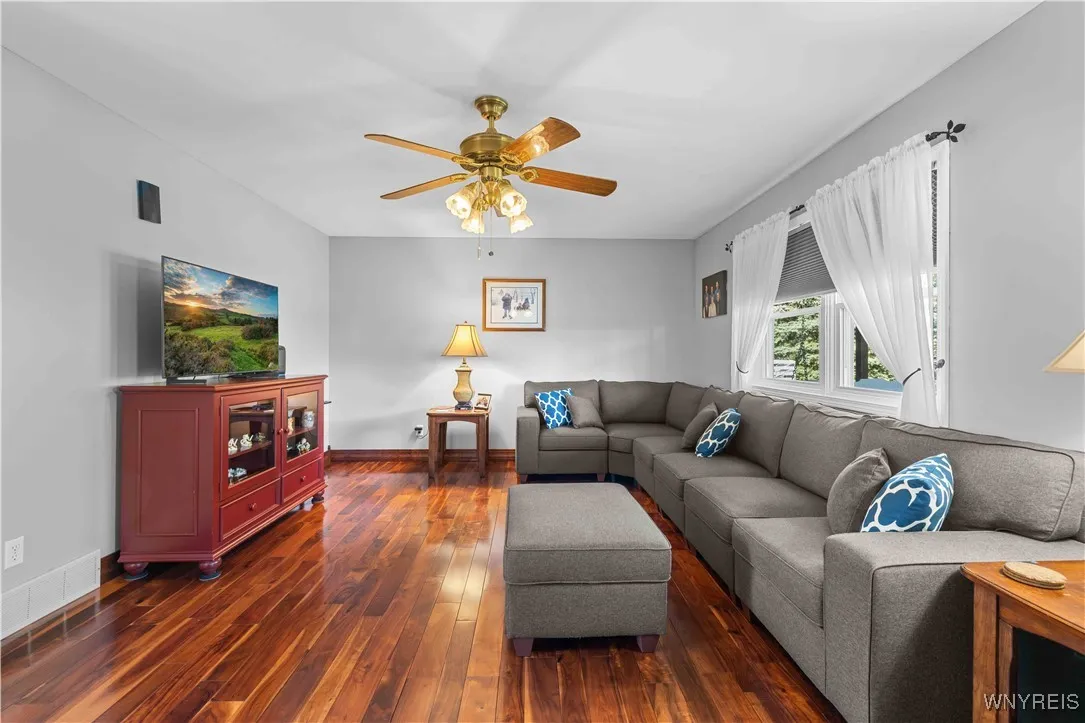3272 Cascade Road, Attica, New York 14011, Attica, New York 14011, 3 Bedrooms Bedrooms, 5 Rooms Rooms,2 BathroomsBathrooms,Residential,For Sale,3272 Cascade Road, Attica, New York 14011,0,B1648790