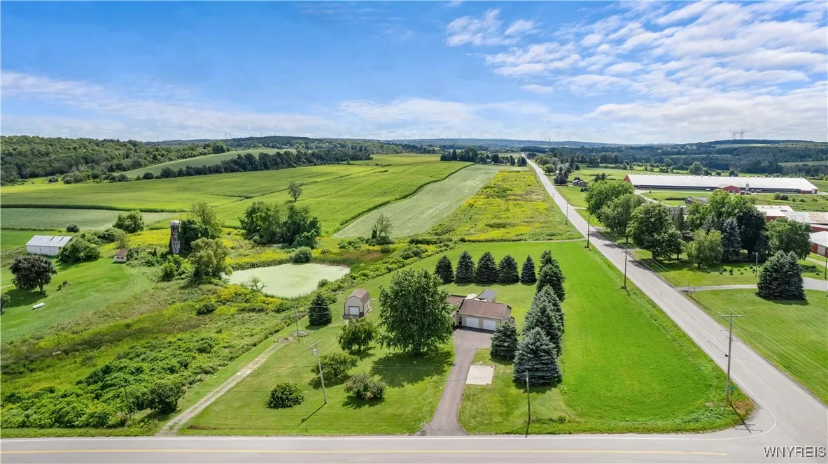 3272 Cascade Road, Attica, New York 14011, Attica, New York 14011, 3 Bedrooms Bedrooms, 5 Rooms Rooms,2 BathroomsBathrooms,Residential,For Sale,3272 Cascade Road, Attica, New York 14011,0,B1648790