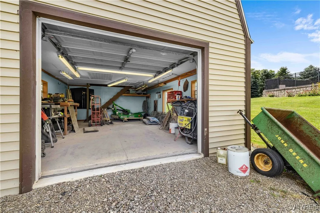 3272 Cascade Road, Attica, New York 14011, Attica, New York 14011, 3 Bedrooms Bedrooms, 5 Rooms Rooms,2 BathroomsBathrooms,Residential,For Sale,3272 Cascade Road, Attica, New York 14011,0,B1648790