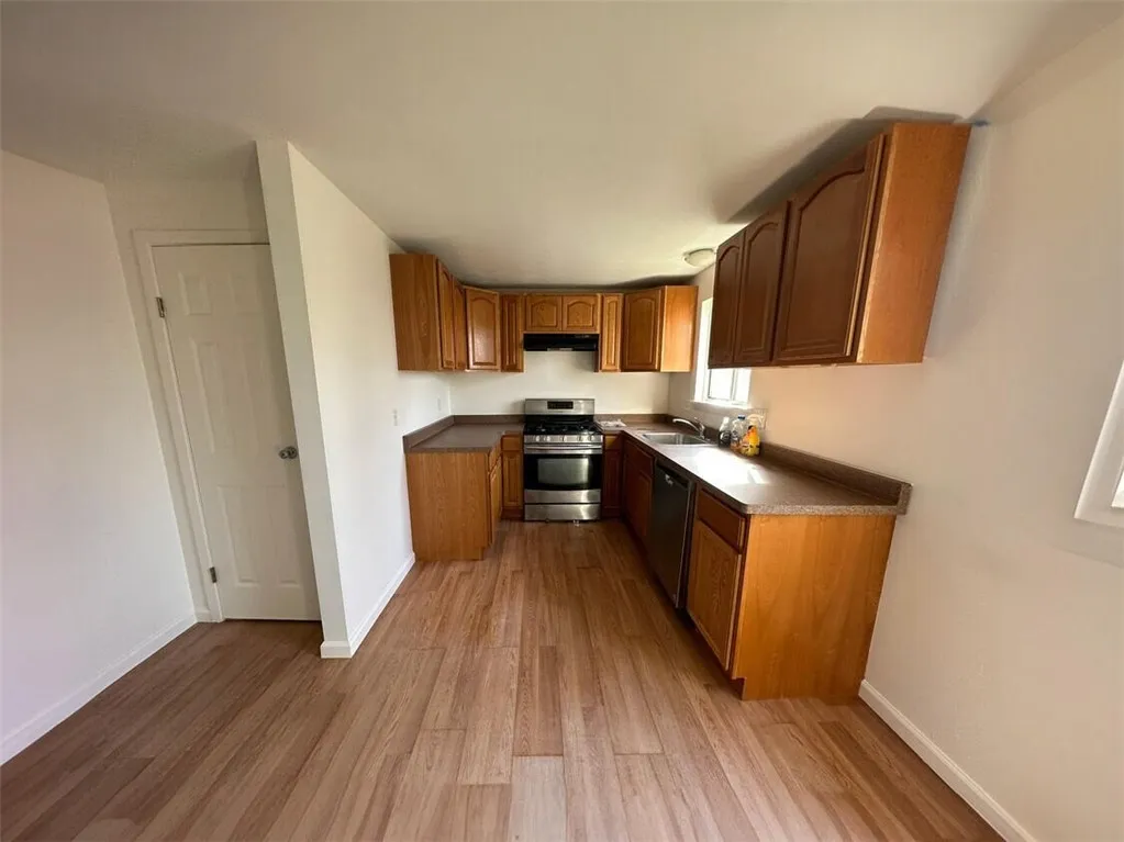 1078c Mt Hope Avenue Un21, Rochester, New York 146, Rochester, New York 14620, 2 Bedrooms Bedrooms, 6 Rooms Rooms,1 BathroomBathrooms,Residential,For Sale,1078c Mt Hope Avenue Un21, Rochester, New York 146,0,R1648639