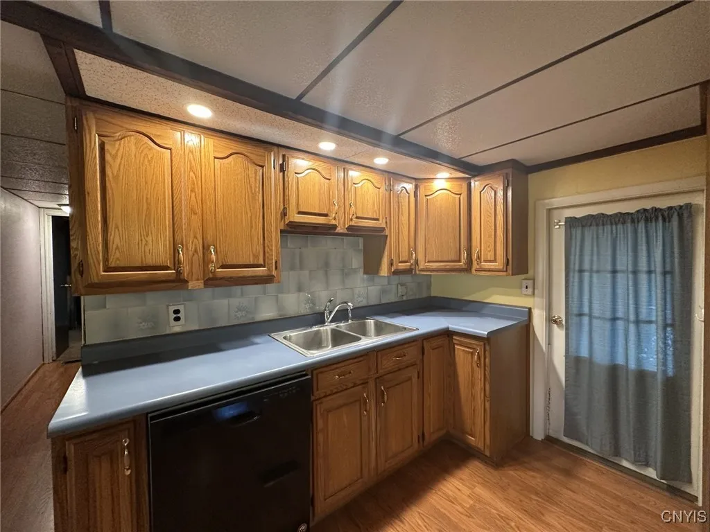 405 State Route 5s, German Flatts, New York 13407, German Flatts, New York 13407, 2 Bedrooms Bedrooms, 7 Rooms Rooms,1 BathroomBathrooms,Residential,For Sale,405 State Route 5s, German Flatts, New York 13407,0,S1648773