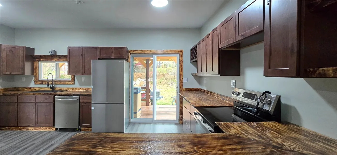 261 Elmira Street, None, Pennsylvania 16947, Pennsylvania 16947, 4 Bedrooms Bedrooms, 10 Rooms Rooms,2 BathroomsBathrooms,Residential,For Sale,261 Elmira Street, None, Pennsylvania 16947,0,R1648687