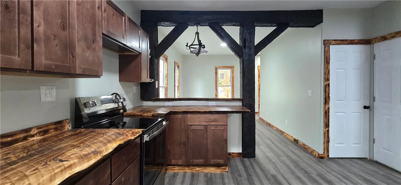 261 Elmira Street, None, Pennsylvania 16947, Pennsylvania 16947, 4 Bedrooms Bedrooms, 10 Rooms Rooms,2 BathroomsBathrooms,Residential,For Sale,261 Elmira Street, None, Pennsylvania 16947,0,R1648687