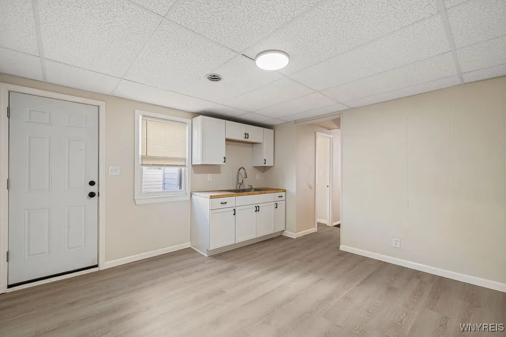 94 Hertel Avenue, Buffalo, New York 14207, Buffalo, New York 14207, 4 Bedrooms Bedrooms, ,2 BathroomsBathrooms,Residential,For Sale,94 Hertel Avenue, Buffalo, New York 14207,0,B1648700