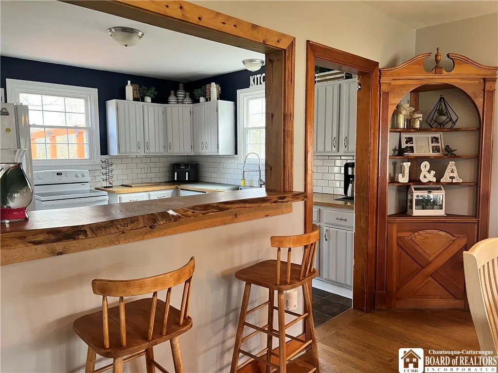 3332 Riverside Drive, Scio, New York 14895, Scio, New York 14895, 3 Bedrooms Bedrooms, 9 Rooms Rooms,1 BathroomBathrooms,Residential,For Sale,3332 Riverside Drive, Scio, New York 14895,0,R1648611
