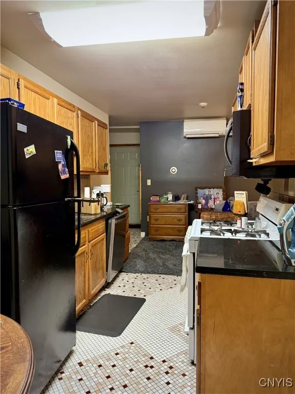 11 Clinton Avenue, Cortland, New York 13045, Cortland, New York 13045, 5 Bedrooms Bedrooms, ,Multi Family,For Sale,11 Clinton Avenue, Cortland, New York 13045,0,S1648779