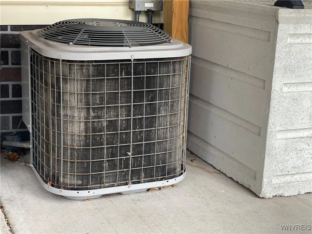 11 Melody Lane, Cheektowaga, New York 14225, Cheektowaga, New York 14225, 2 Bedrooms Bedrooms, 5 Rooms Rooms,1 BathroomBathrooms,Residential,For Sale,11 Melody Lane, Cheektowaga, New York 14225,0,B1648757