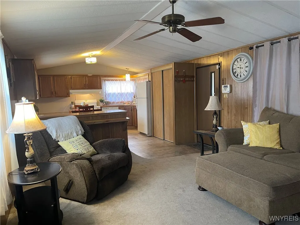 11 Melody Lane, Cheektowaga, New York 14225, Cheektowaga, New York 14225, 2 Bedrooms Bedrooms, 5 Rooms Rooms,1 BathroomBathrooms,Residential,For Sale,11 Melody Lane, Cheektowaga, New York 14225,0,B1648757