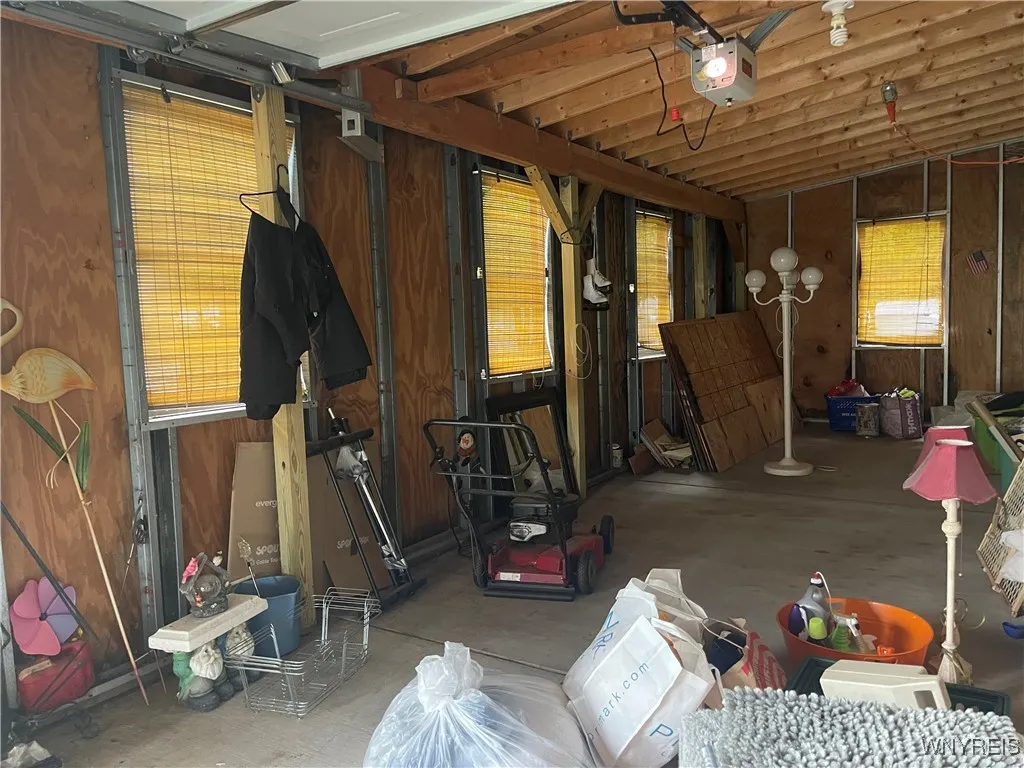 11 Melody Lane, Cheektowaga, New York 14225, Cheektowaga, New York 14225, 2 Bedrooms Bedrooms, 5 Rooms Rooms,1 BathroomBathrooms,Residential,For Sale,11 Melody Lane, Cheektowaga, New York 14225,0,B1648757