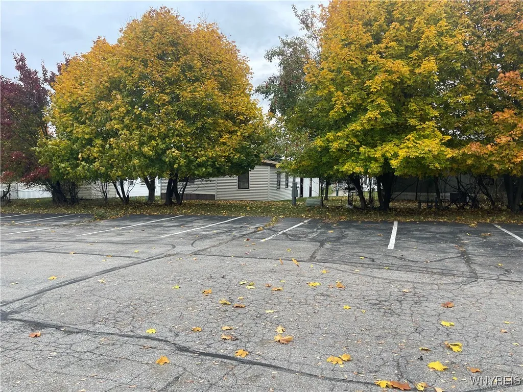 11 Melody Lane, Cheektowaga, New York 14225, Cheektowaga, New York 14225, 2 Bedrooms Bedrooms, 5 Rooms Rooms,1 BathroomBathrooms,Residential,For Sale,11 Melody Lane, Cheektowaga, New York 14225,0,B1648757