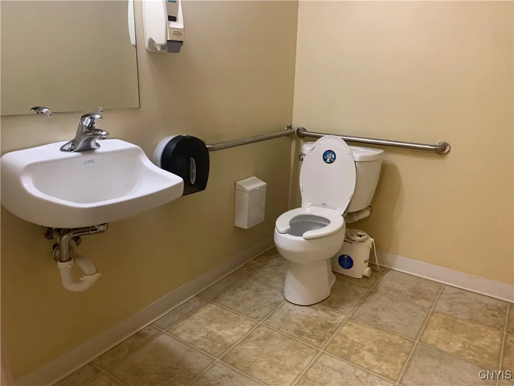 1001 South 1st St Suite 1 & 2, Fulton, New Yor, Fulton, New York 13069, ,Commercial Lease,For Rent,1001 South 1st St Suite 1 & 2, Fulton, New Yor,0,S1647959