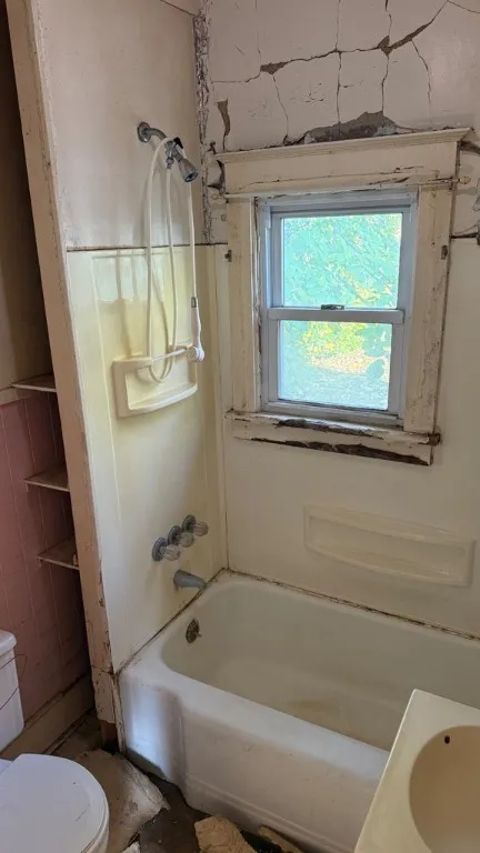 172 Moulson Street, Rochester, New York 14621, Rochester, New York 14621, 4 Bedrooms Bedrooms, 8 Rooms Rooms,2 BathroomsBathrooms,Residential,For Sale,172 Moulson Street, Rochester, New York 14621,0,R1648753