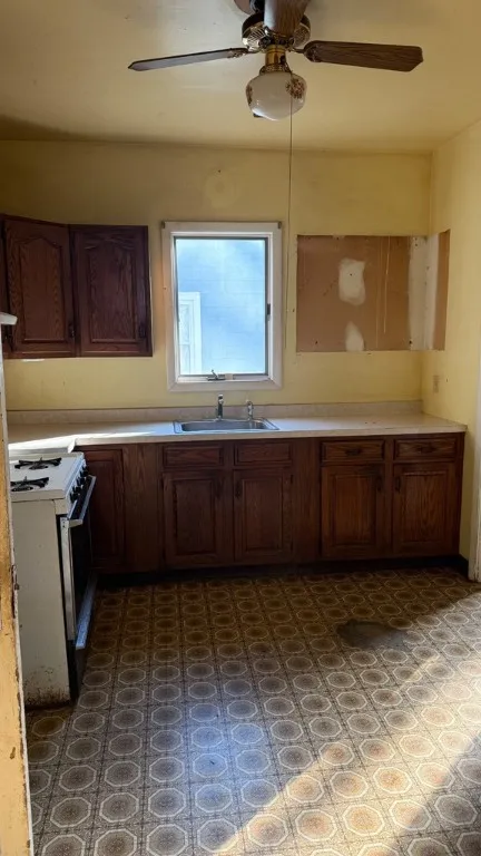 172 Moulson Street, Rochester, New York 14621, Rochester, New York 14621, 4 Bedrooms Bedrooms, 8 Rooms Rooms,2 BathroomsBathrooms,Residential,For Sale,172 Moulson Street, Rochester, New York 14621,0,R1648753