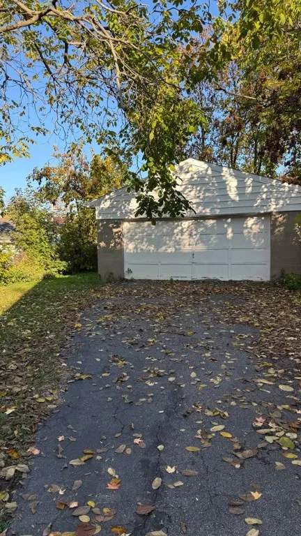 172 Moulson Street, Rochester, New York 14621, Rochester, New York 14621, 4 Bedrooms Bedrooms, 8 Rooms Rooms,2 BathroomsBathrooms,Residential,For Sale,172 Moulson Street, Rochester, New York 14621,0,R1648753