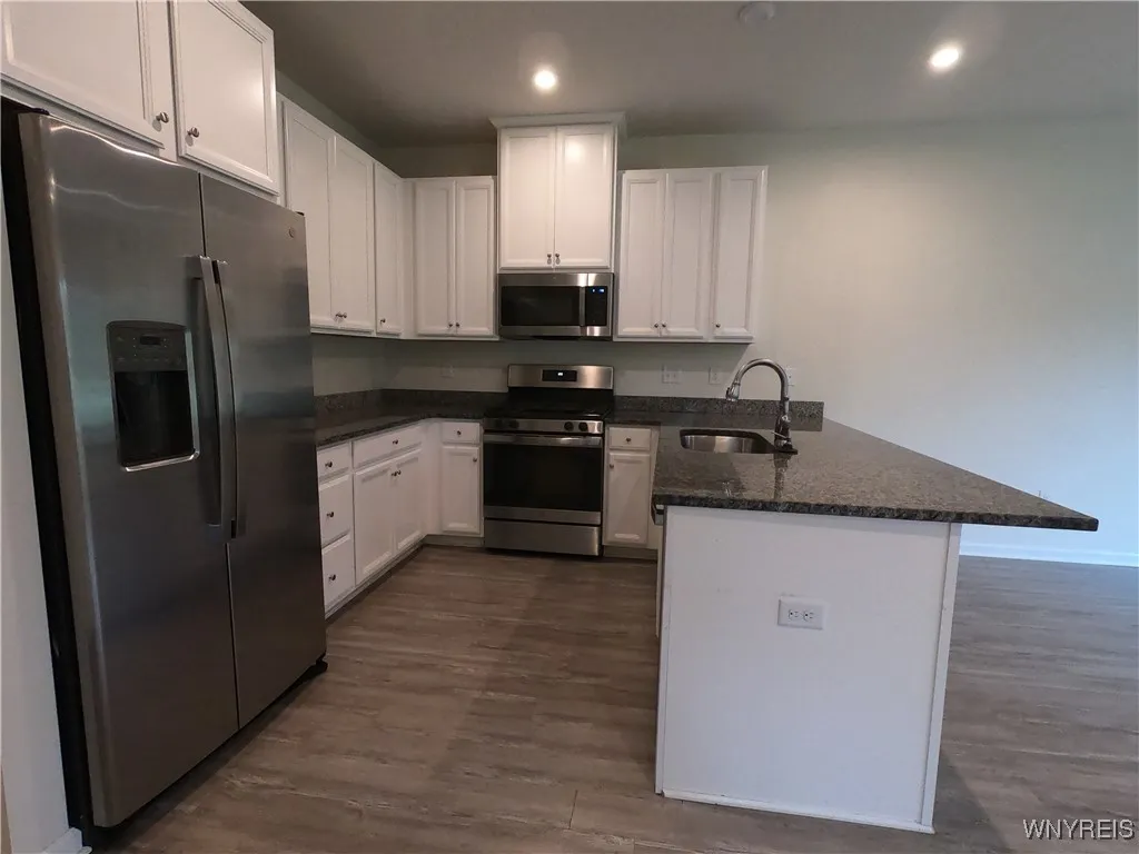 3581 Big Tree Road 10, Hamburg, New York 14075, Hamburg, New York 14075, 3 Bedrooms Bedrooms, 6 Rooms Rooms,2 BathroomsBathrooms,Residential,For Sale,3581 Big Tree Road 10, Hamburg, New York 14075,0,B1648725