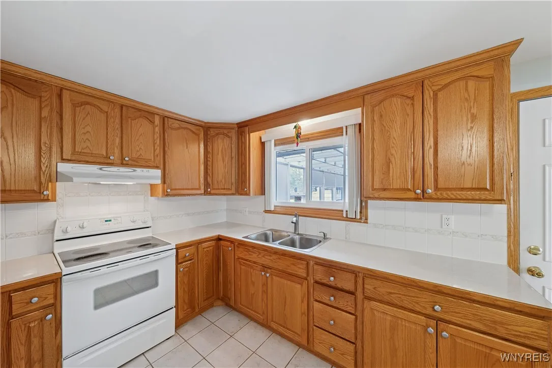 69 Maplegrove Avenue, Tonawanda, New York 14150, Tonawanda, New York 14150, 3 Bedrooms Bedrooms, 6 Rooms Rooms,1 BathroomBathrooms,Residential,For Sale,69 Maplegrove Avenue, Tonawanda, New York 14150,0,B1648808