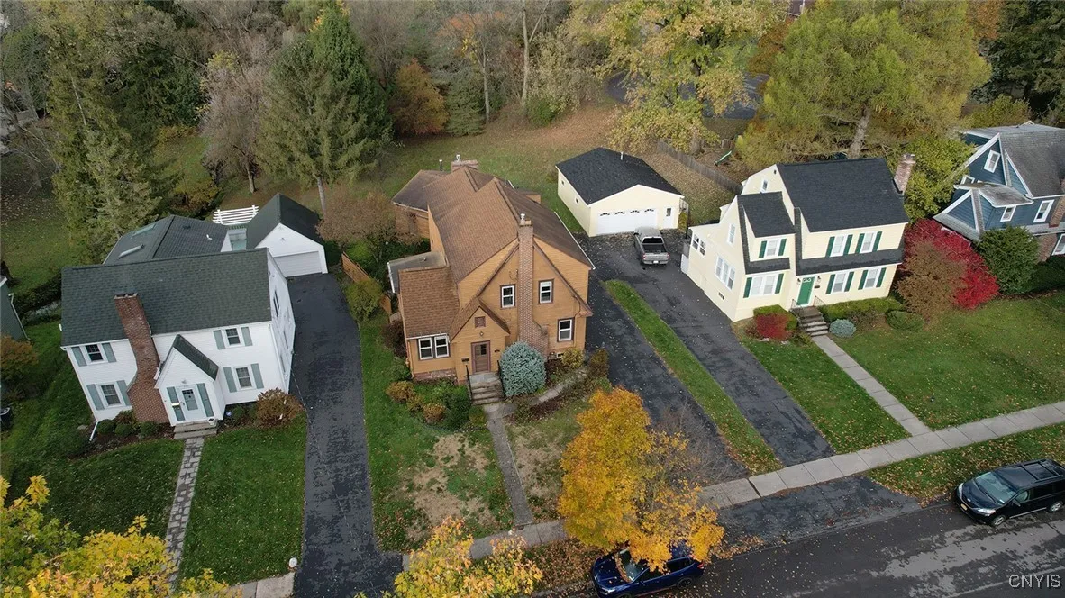 304 Cornwall Drive, Dewitt, New York 13214, De Witt, New York 13214, 4 Bedrooms Bedrooms, 8 Rooms Rooms,3 BathroomsBathrooms,Residential,For Sale,304 Cornwall Drive, Dewitt, New York 13214,0,S1648093