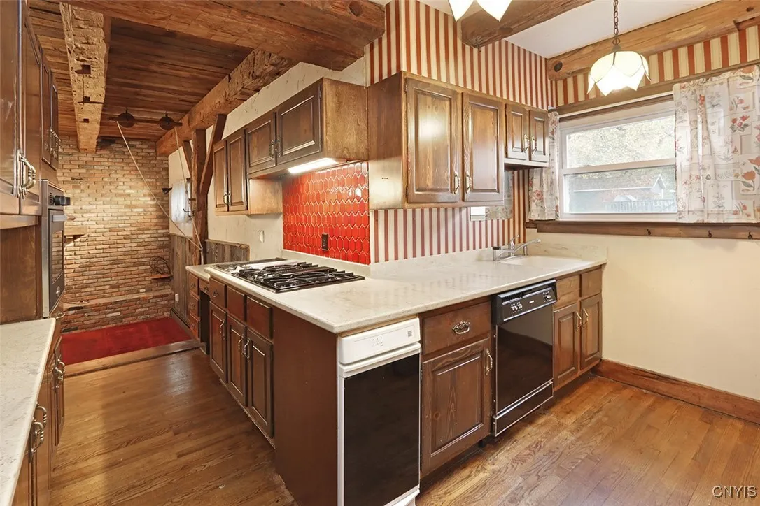 304 Cornwall Drive, Dewitt, New York 13214, De Witt, New York 13214, 4 Bedrooms Bedrooms, 8 Rooms Rooms,3 BathroomsBathrooms,Residential,For Sale,304 Cornwall Drive, Dewitt, New York 13214,0,S1648093