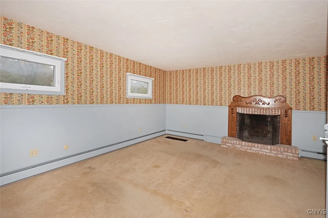 304 Cornwall Drive, Dewitt, New York 13214, De Witt, New York 13214, 4 Bedrooms Bedrooms, 8 Rooms Rooms,3 BathroomsBathrooms,Residential,For Sale,304 Cornwall Drive, Dewitt, New York 13214,0,S1648093