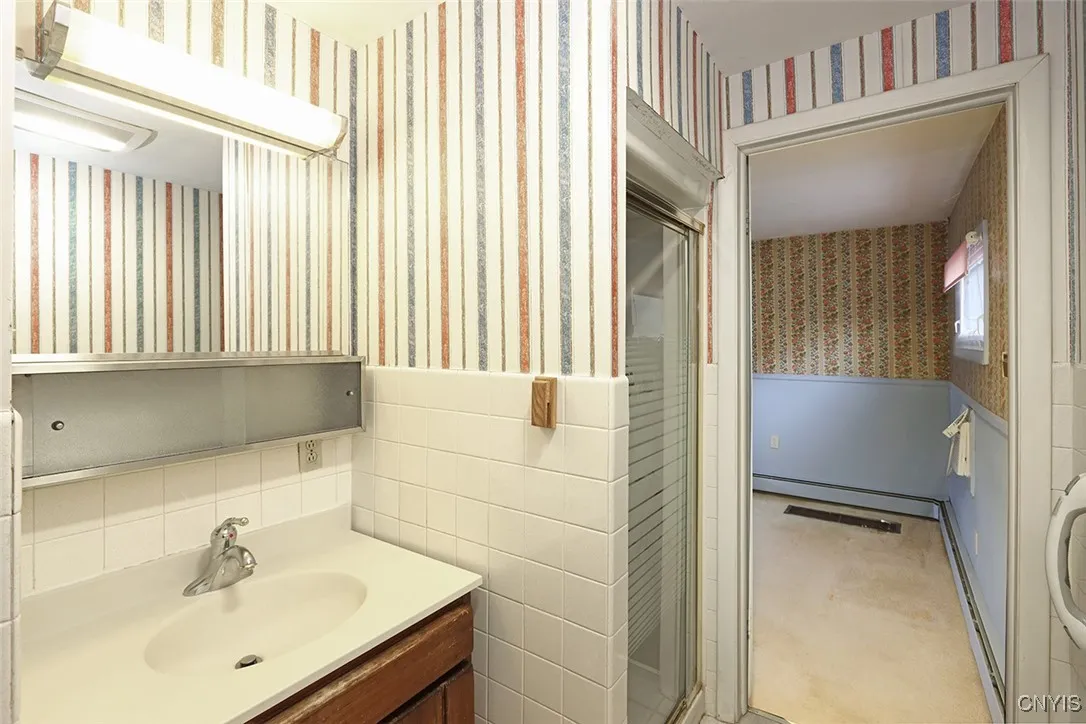 304 Cornwall Drive, Dewitt, New York 13214, De Witt, New York 13214, 4 Bedrooms Bedrooms, 8 Rooms Rooms,3 BathroomsBathrooms,Residential,For Sale,304 Cornwall Drive, Dewitt, New York 13214,0,S1648093