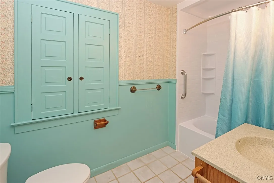 304 Cornwall Drive, Dewitt, New York 13214, De Witt, New York 13214, 4 Bedrooms Bedrooms, 8 Rooms Rooms,3 BathroomsBathrooms,Residential,For Sale,304 Cornwall Drive, Dewitt, New York 13214,0,S1648093