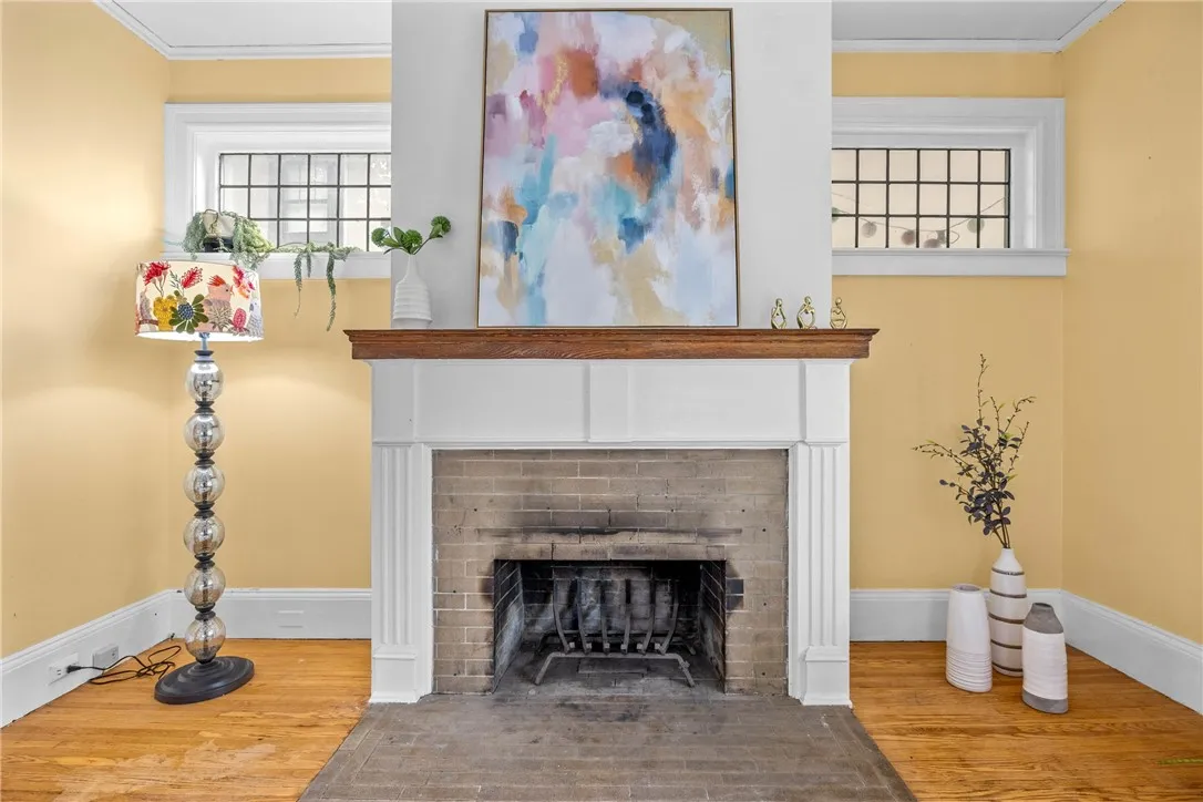 34 Riverside Street, Rochester, New York 14613, Rochester, New York 14613, 4 Bedrooms Bedrooms, 8 Rooms Rooms,1 BathroomBathrooms,Residential,For Sale,34 Riverside Street, Rochester, New York 14613,0,R1648768