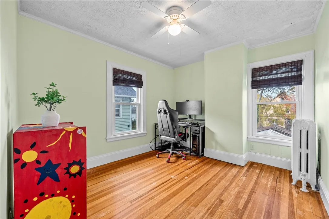 34 Riverside Street, Rochester, New York 14613, Rochester, New York 14613, 4 Bedrooms Bedrooms, 8 Rooms Rooms,1 BathroomBathrooms,Residential,For Sale,34 Riverside Street, Rochester, New York 14613,0,R1648768