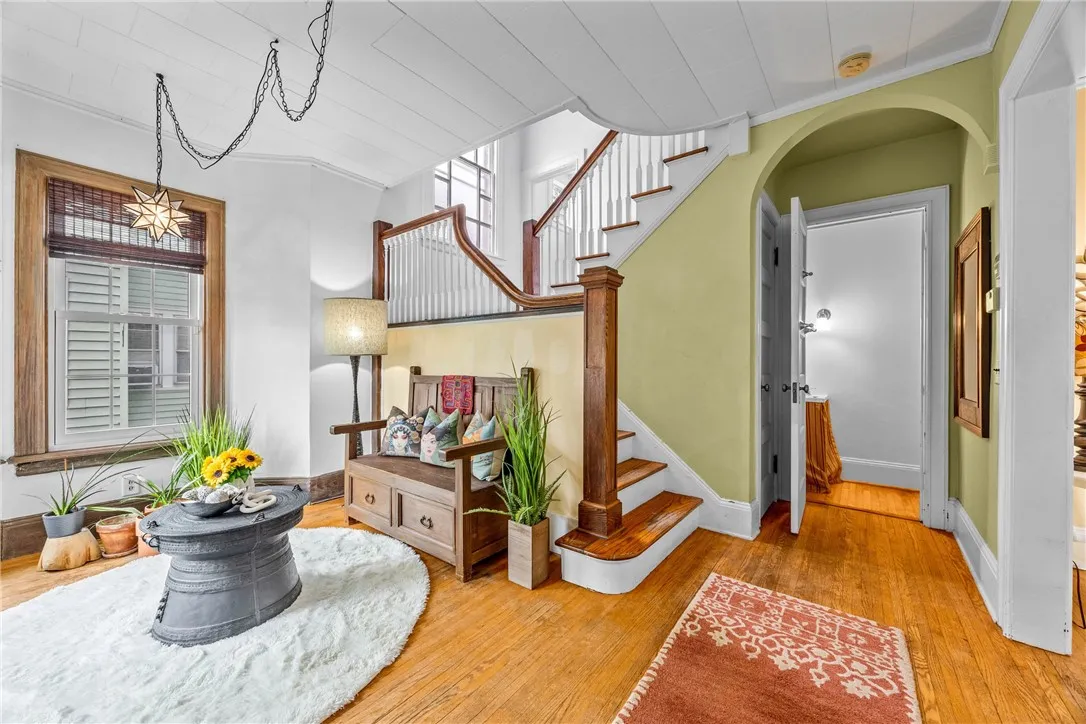 34 Riverside Street, Rochester, New York 14613, Rochester, New York 14613, 4 Bedrooms Bedrooms, 8 Rooms Rooms,1 BathroomBathrooms,Residential,For Sale,34 Riverside Street, Rochester, New York 14613,0,R1648768