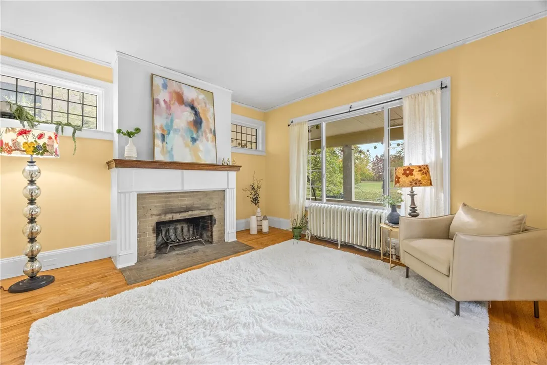 34 Riverside Street, Rochester, New York 14613, Rochester, New York 14613, 4 Bedrooms Bedrooms, 8 Rooms Rooms,1 BathroomBathrooms,Residential,For Sale,34 Riverside Street, Rochester, New York 14613,0,R1648768