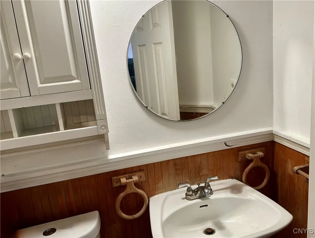 1128 Westcott Street, Syracuse, New York 13210, Syracuse, New York 13210, 4 Bedrooms Bedrooms, 7 Rooms Rooms,1 BathroomBathrooms,Residential,For Sale,1128 Westcott Street, Syracuse, New York 13210,0,S1648498