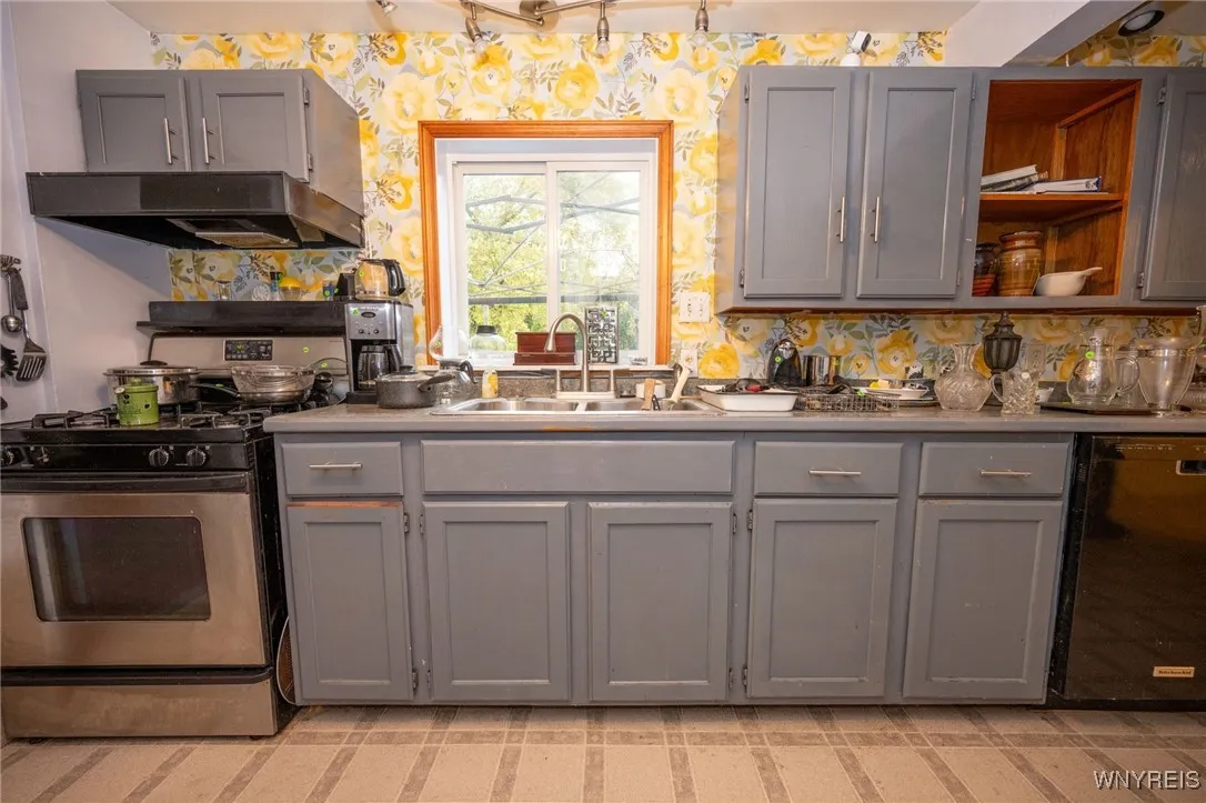 119 Jasper Drive, Amherst, New York 14226, Amherst, New York 14226, 3 Bedrooms Bedrooms, 8 Rooms Rooms,2 BathroomsBathrooms,Residential,For Sale,119 Jasper Drive, Amherst, New York 14226,0,B1648751