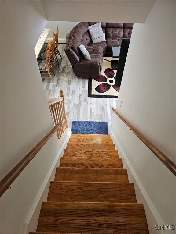 1305 Fairwood Drive, Utica, New York 13502, Utica, New York 13502, 4 Bedrooms Bedrooms, 6 Rooms Rooms,1 BathroomBathrooms,Residential,For Sale,1305 Fairwood Drive, Utica, New York 13502,0,S1648537