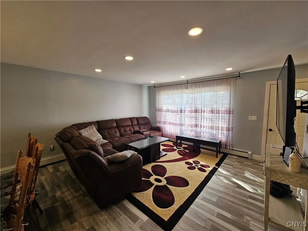 1305 Fairwood Drive, Utica, New York 13502, Utica, New York 13502, 4 Bedrooms Bedrooms, 6 Rooms Rooms,1 BathroomBathrooms,Residential,For Sale,1305 Fairwood Drive, Utica, New York 13502,0,S1648537