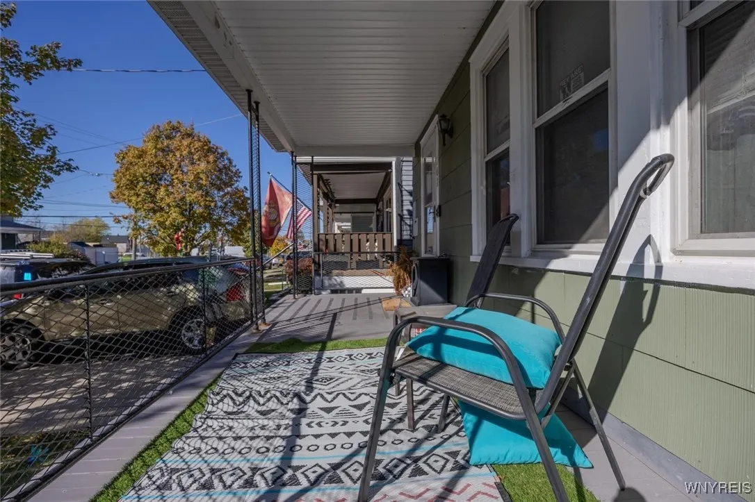 101 Baxter Street, Buffalo, New York 14207, Buffalo, New York 14207, 6 Bedrooms Bedrooms, ,4 BathroomsBathrooms,Residential,For Sale,101 Baxter Street, Buffalo, New York 14207,0,B1648168