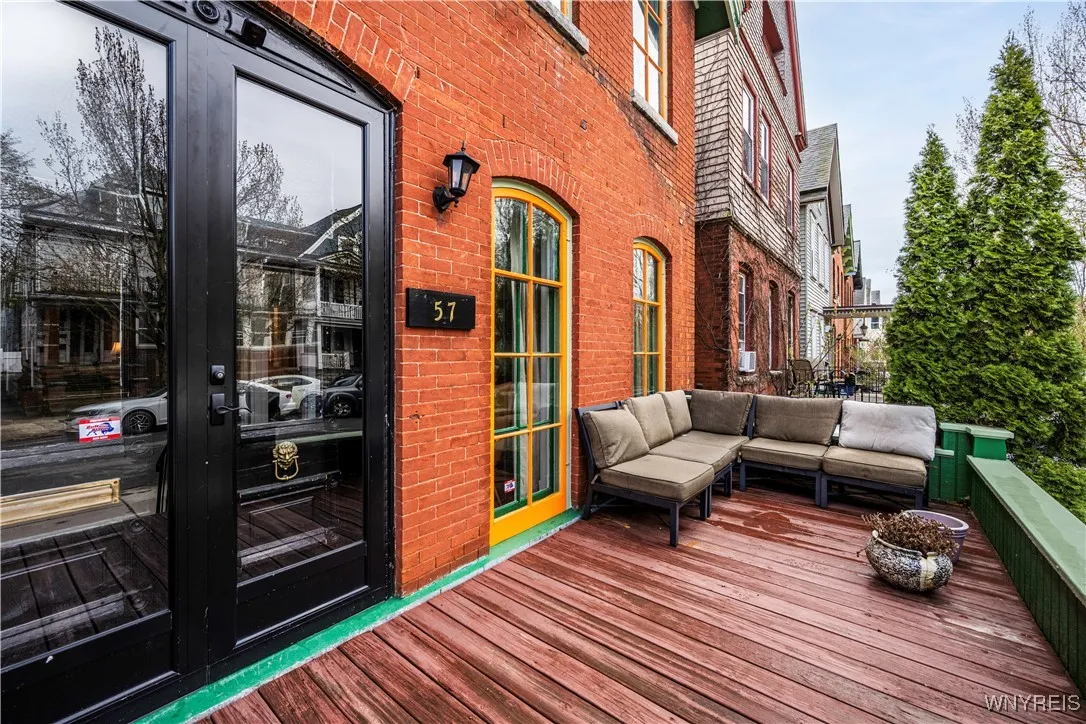 57 Mariner Street, Buffalo, New York 14201, Buffalo, New York 14201, 2 Bedrooms Bedrooms, 6 Rooms Rooms,2 BathroomsBathrooms,Residential,For Sale,57 Mariner Street, Buffalo, New York 14201,0,B1648250