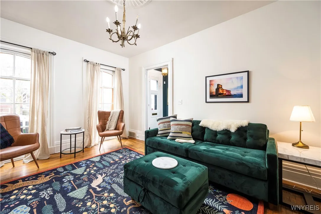 57 Mariner Street, Buffalo, New York 14201, Buffalo, New York 14201, 2 Bedrooms Bedrooms, 6 Rooms Rooms,2 BathroomsBathrooms,Residential,For Sale,57 Mariner Street, Buffalo, New York 14201,0,B1648250