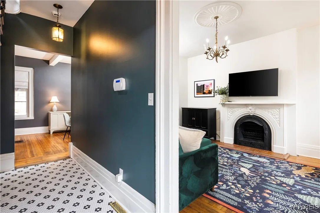 57 Mariner Street, Buffalo, New York 14201, Buffalo, New York 14201, 2 Bedrooms Bedrooms, 6 Rooms Rooms,2 BathroomsBathrooms,Residential,For Sale,57 Mariner Street, Buffalo, New York 14201,0,B1648250
