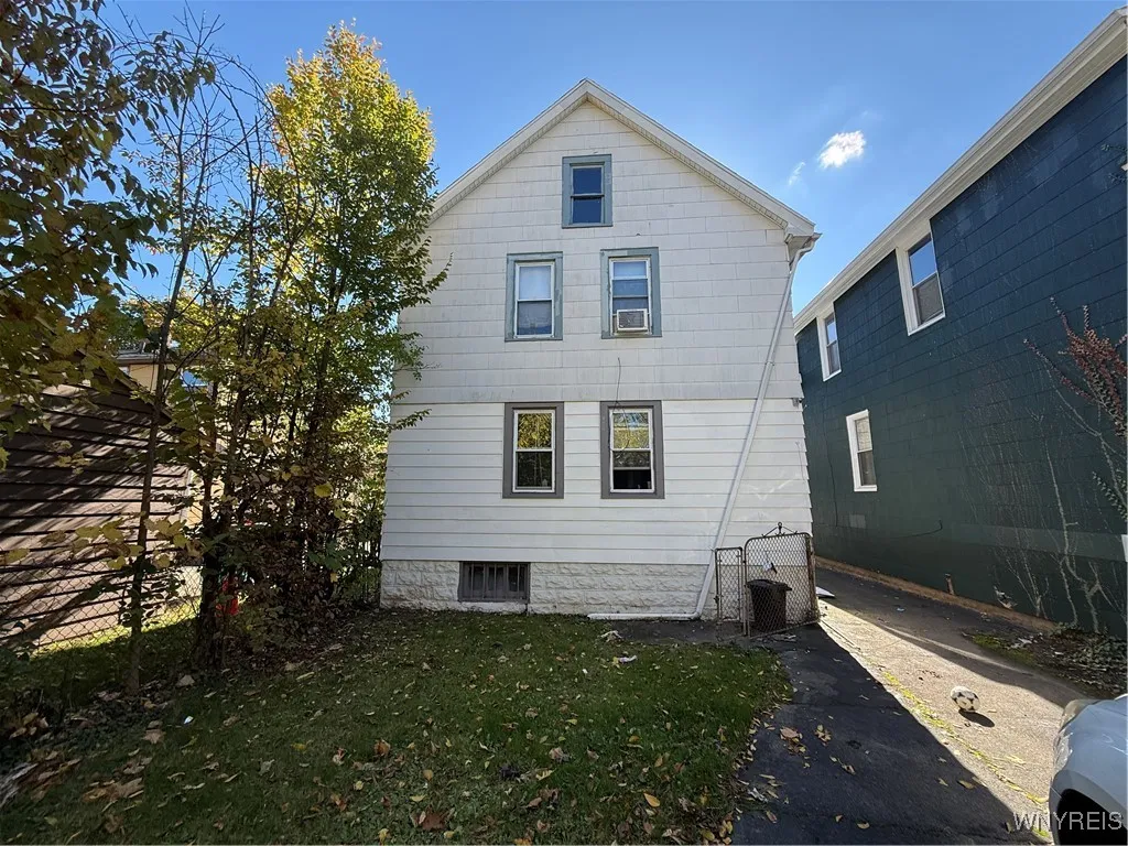622 Minnesota Avenue, Buffalo, New York 14215, Buffalo, New York 14215, 4 Bedrooms Bedrooms, ,2 BathroomsBathrooms,Residential,For Sale,622 Minnesota Avenue, Buffalo, New York 14215,0,B1648531