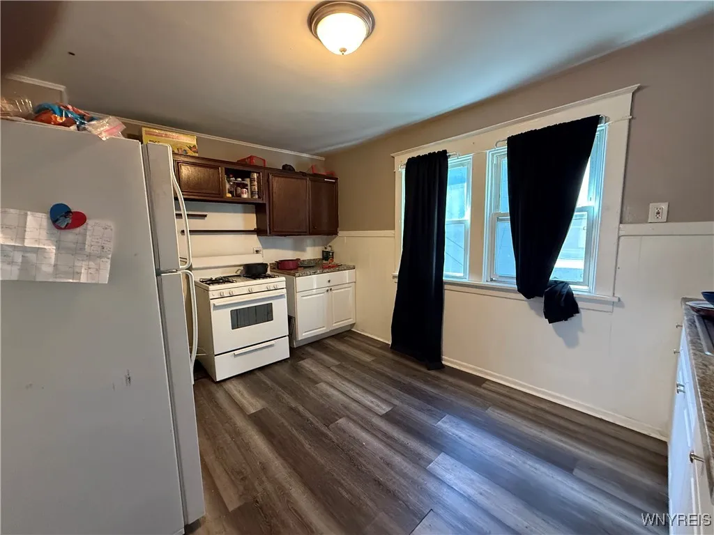 622 Minnesota Avenue, Buffalo, New York 14215, Buffalo, New York 14215, 4 Bedrooms Bedrooms, ,2 BathroomsBathrooms,Residential,For Sale,622 Minnesota Avenue, Buffalo, New York 14215,0,B1648531