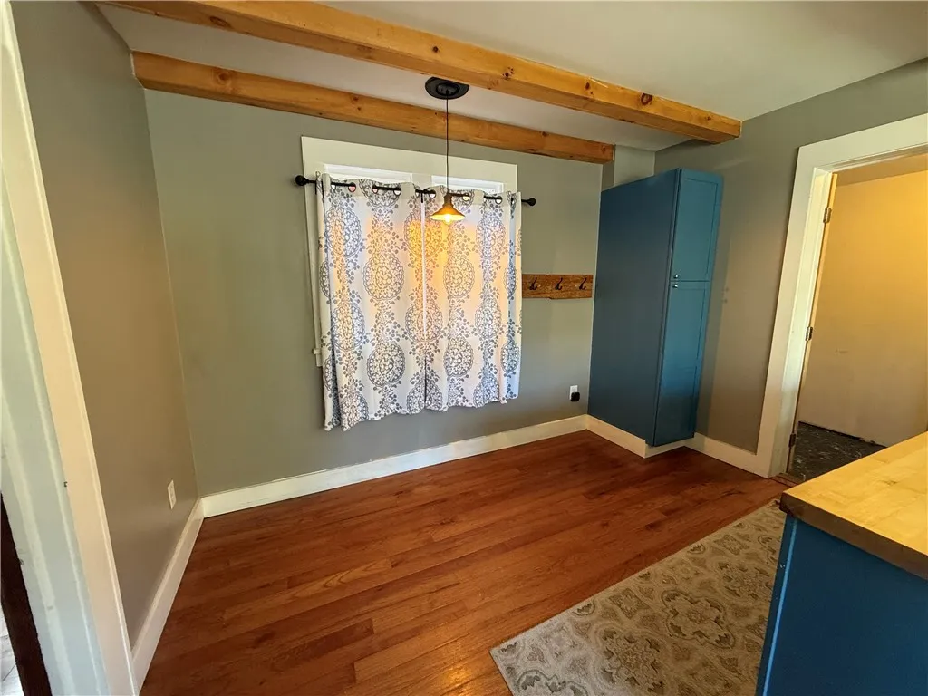 15 State Street, Manchester, New York 14504, Manchester, New York 14504, 3 Bedrooms Bedrooms, 8 Rooms Rooms,1 BathroomBathrooms,Residential,For Sale,15 State Street, Manchester, New York 14504,0,R1646246