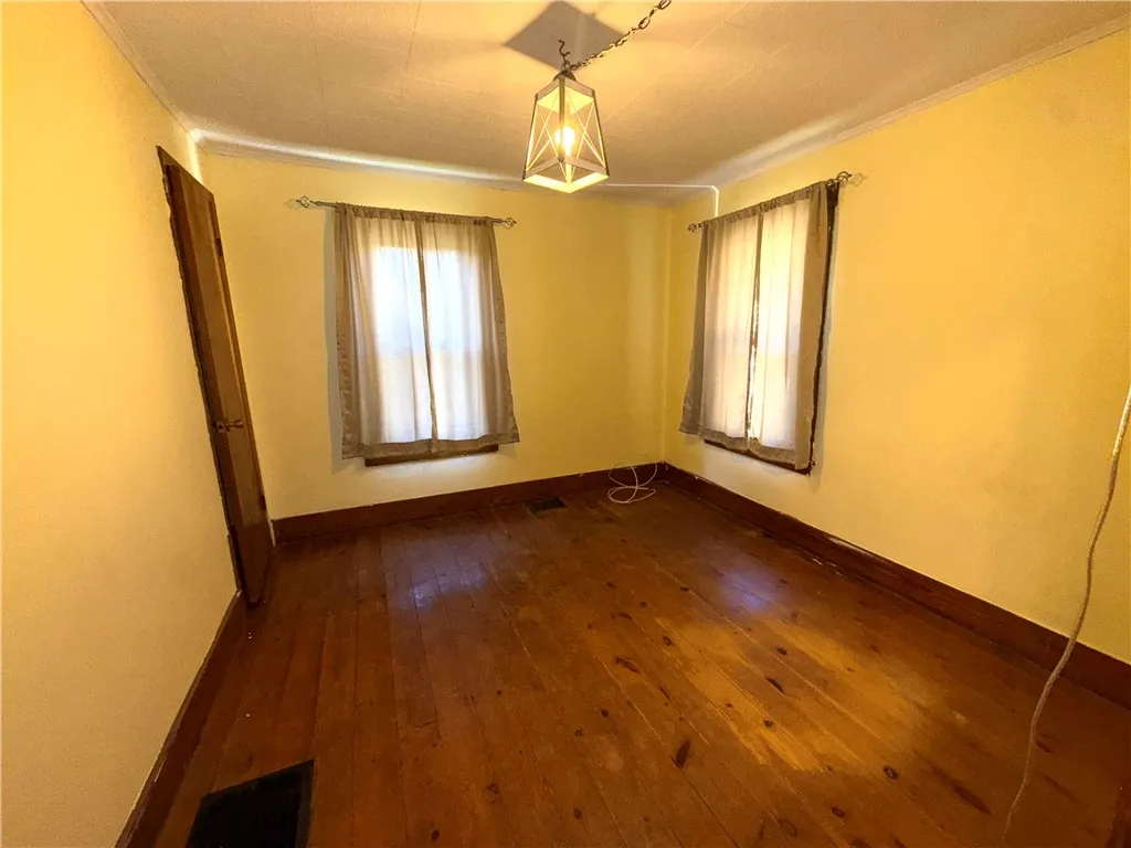 15 State Street, Manchester, New York 14504, Manchester, New York 14504, 3 Bedrooms Bedrooms, 8 Rooms Rooms,1 BathroomBathrooms,Residential,For Sale,15 State Street, Manchester, New York 14504,0,R1646246