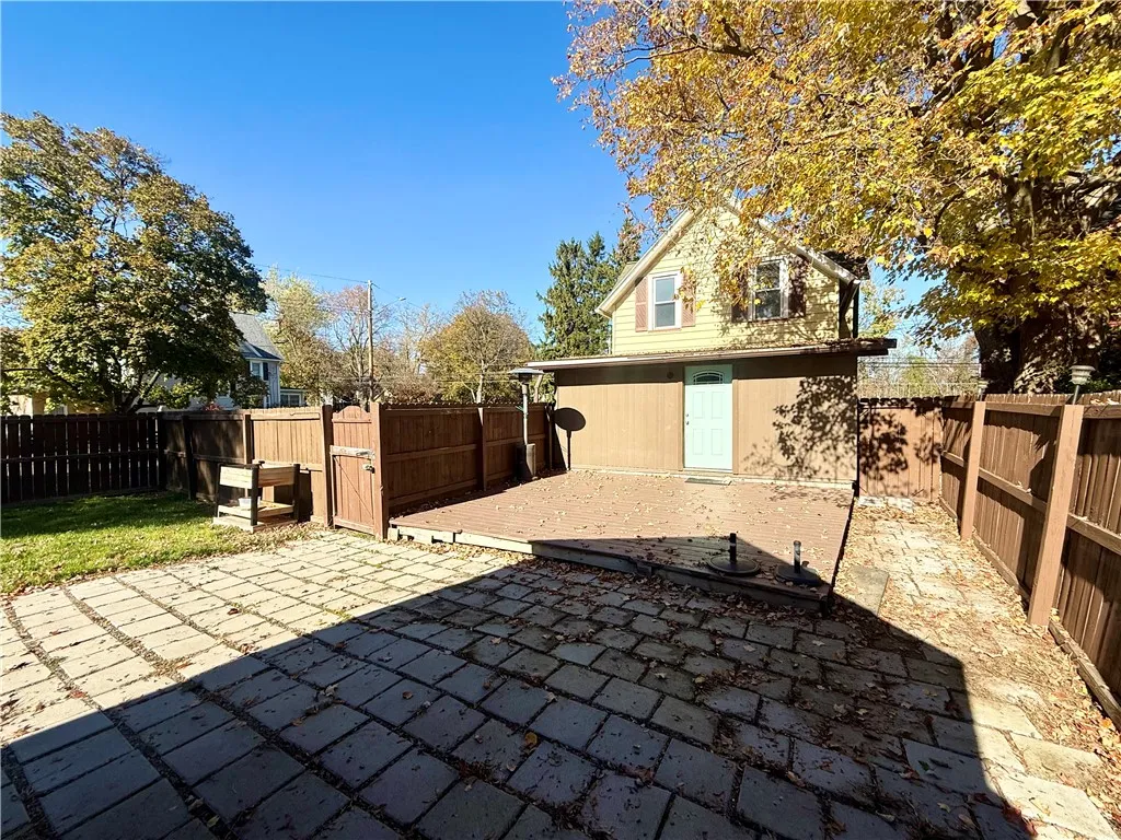 15 State Street, Manchester, New York 14504, Manchester, New York 14504, 3 Bedrooms Bedrooms, 8 Rooms Rooms,1 BathroomBathrooms,Residential,For Sale,15 State Street, Manchester, New York 14504,0,R1646246