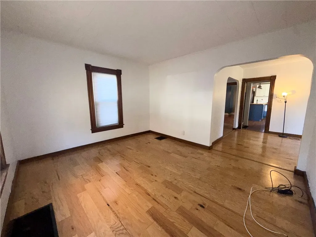 15 State Street, Manchester, New York 14504, Manchester, New York 14504, 3 Bedrooms Bedrooms, 8 Rooms Rooms,1 BathroomBathrooms,Residential,For Sale,15 State Street, Manchester, New York 14504,0,R1646246