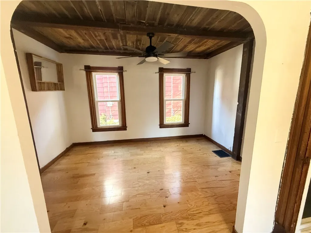 15 State Street, Manchester, New York 14504, Manchester, New York 14504, 3 Bedrooms Bedrooms, 8 Rooms Rooms,1 BathroomBathrooms,Residential,For Sale,15 State Street, Manchester, New York 14504,0,R1646246