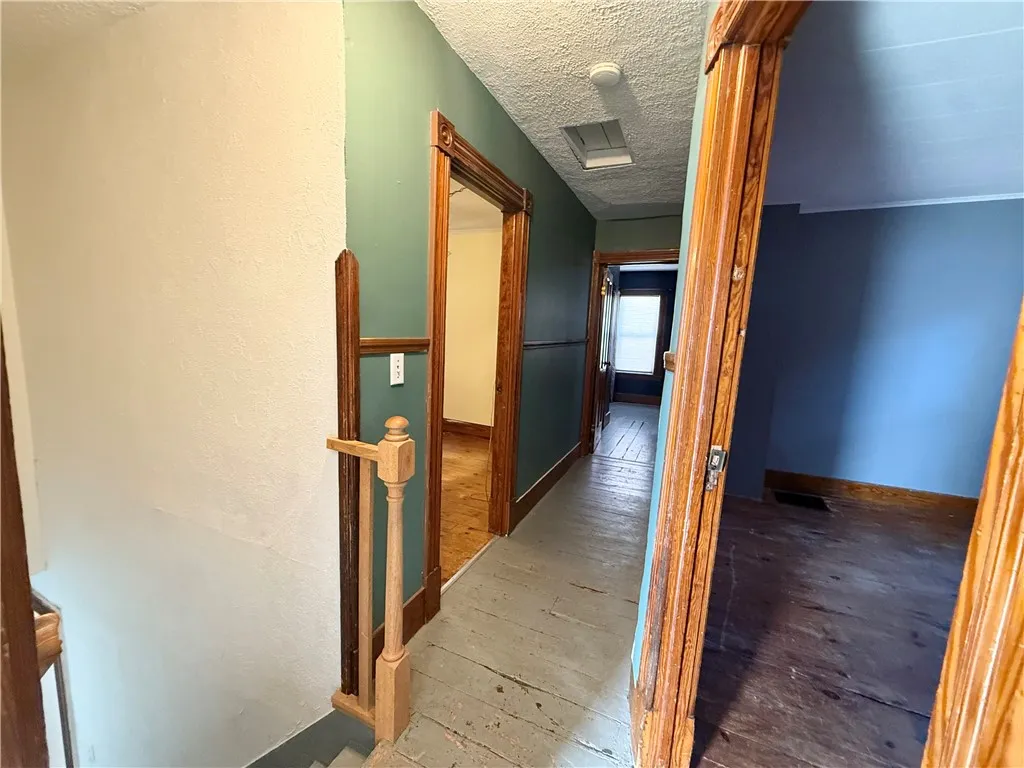 15 State Street, Manchester, New York 14504, Manchester, New York 14504, 3 Bedrooms Bedrooms, 8 Rooms Rooms,1 BathroomBathrooms,Residential,For Sale,15 State Street, Manchester, New York 14504,0,R1646246