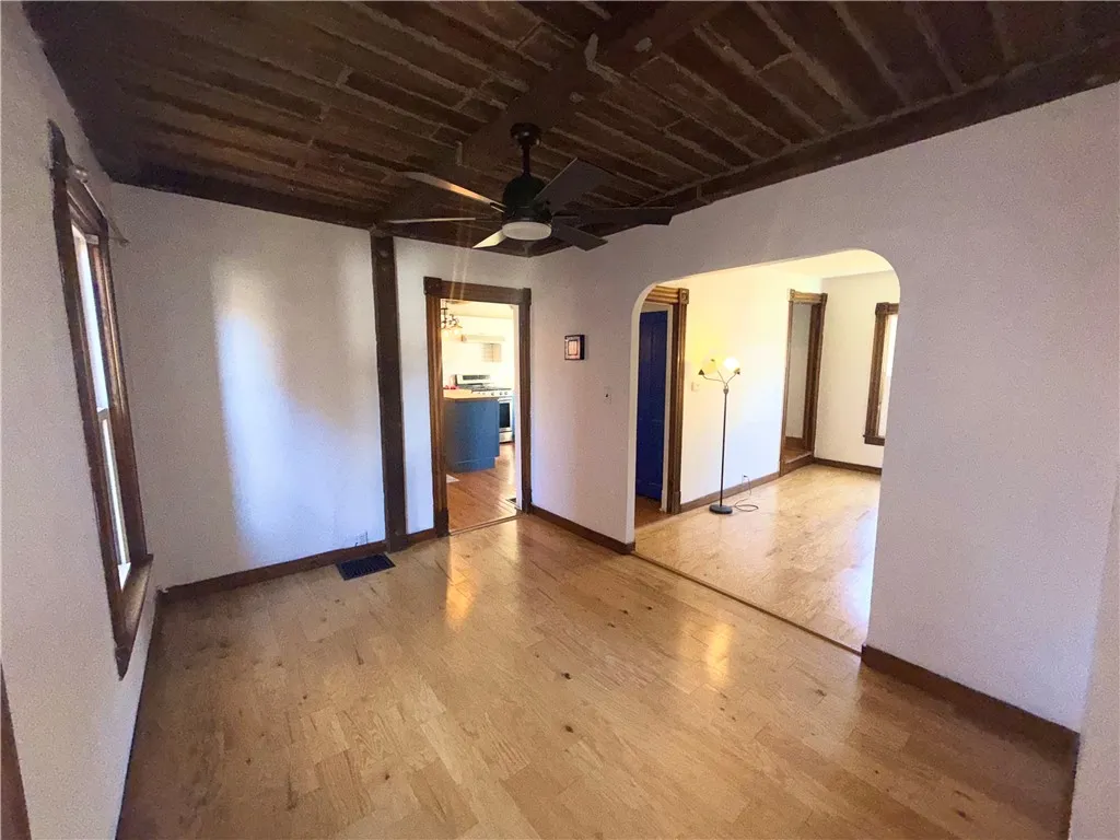 15 State Street, Manchester, New York 14504, Manchester, New York 14504, 3 Bedrooms Bedrooms, 8 Rooms Rooms,1 BathroomBathrooms,Residential,For Sale,15 State Street, Manchester, New York 14504,0,R1646246